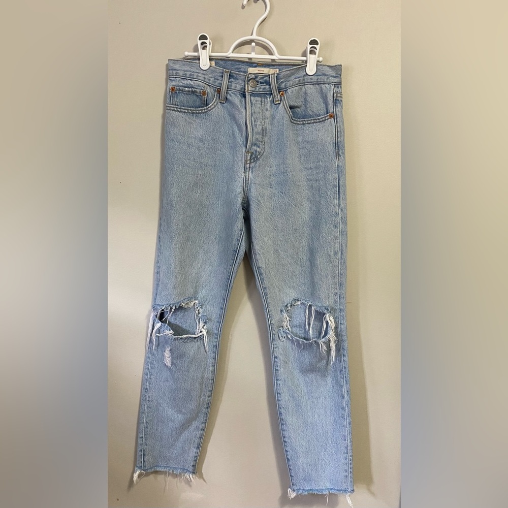 Levi’s Wedgie Size 27